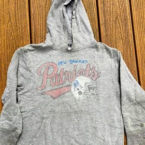 GAP kids JUNK FOOD New England Patriots - size 8 medium unisex